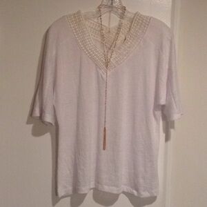 White V-neck T-Shirt with Crochet Detail